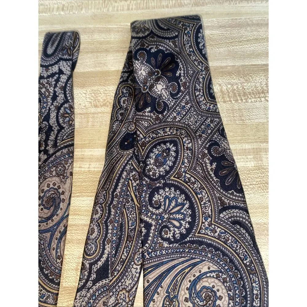 Liberty Of London Brown 100% Silk Made In USA Necktie Tie Vintage 58